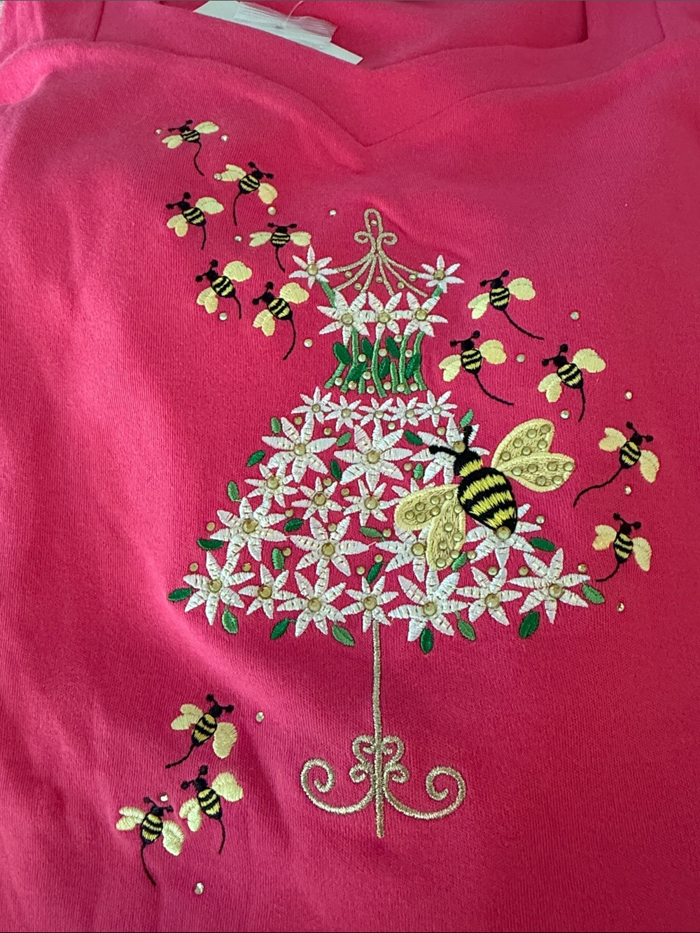 Quacker Factory Hot Pink 3/4 Sleeve Top with Bee & Floral Dress Graphic - Picture 2 of 3